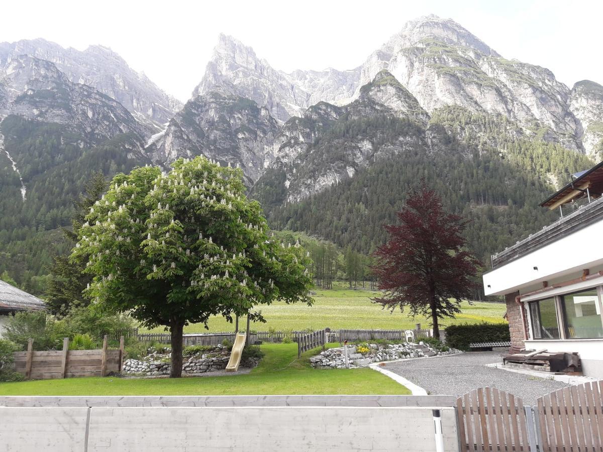 Gschnitzerhof Apartment Exterior photo